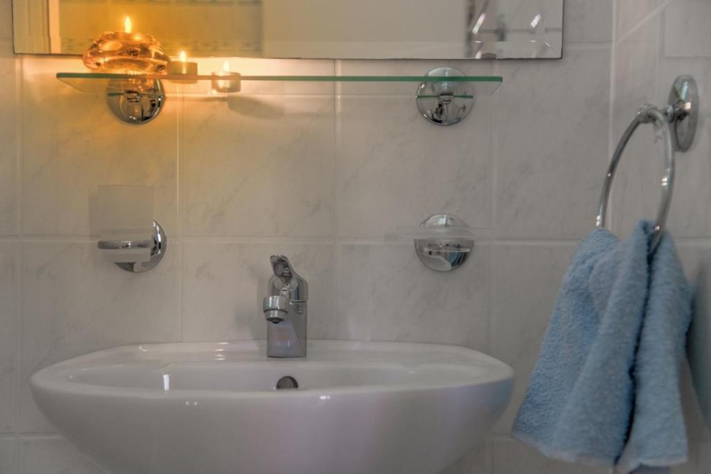 Apartment In Bol With Seaview, Terrace, Air Condition, Wifi Εξωτερικό φωτογραφία