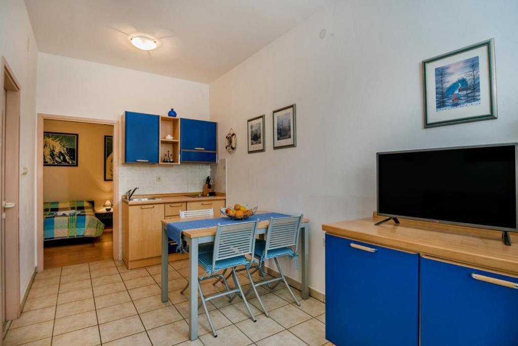 Apartment In Bol With Seaview, Terrace, Air Condition, Wifi Εξωτερικό φωτογραφία